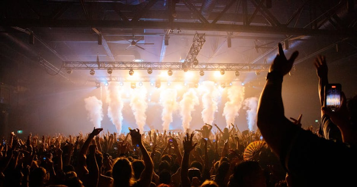 The Paramount — George Thorogood & The Destroyers: The Baddest Show on Earth